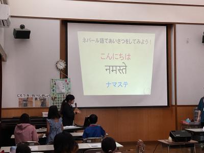 過去の講座の様子（ネパールの文化）